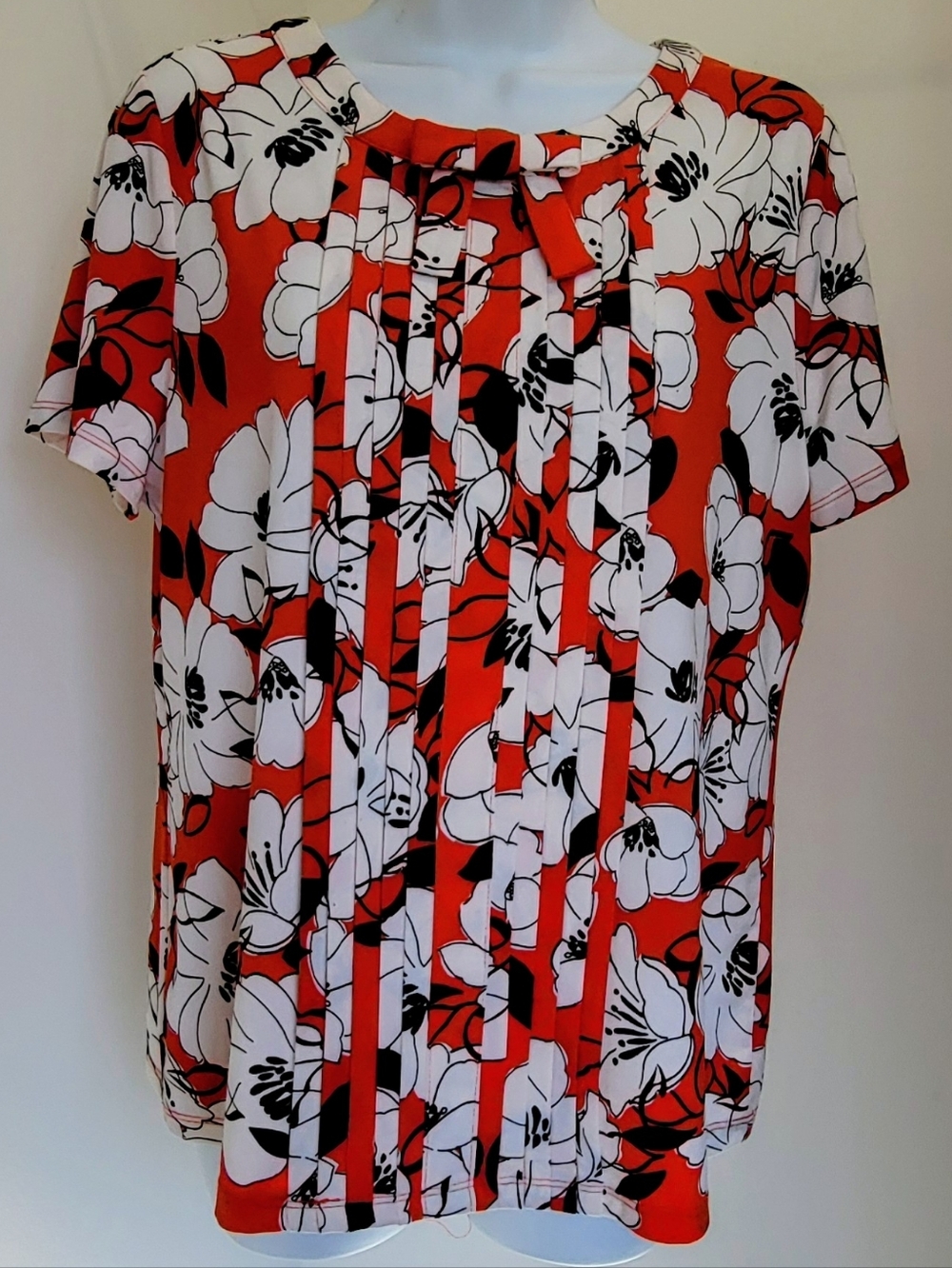Karl Lagerfeld Red & Black Floral Top Sz: M